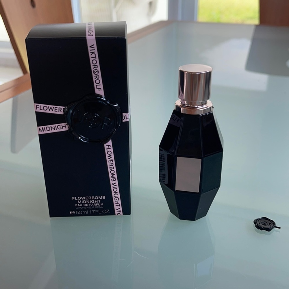 Flowerbomb Midnight 1.7oz